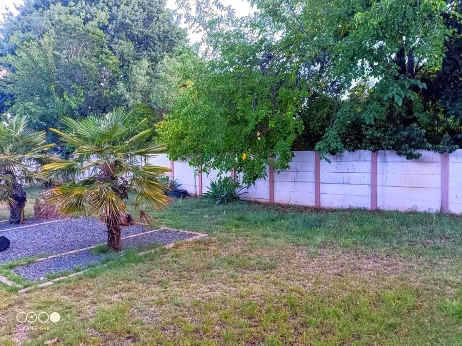 4 Bedroom Property for Sale in Langenhovenpark Free State